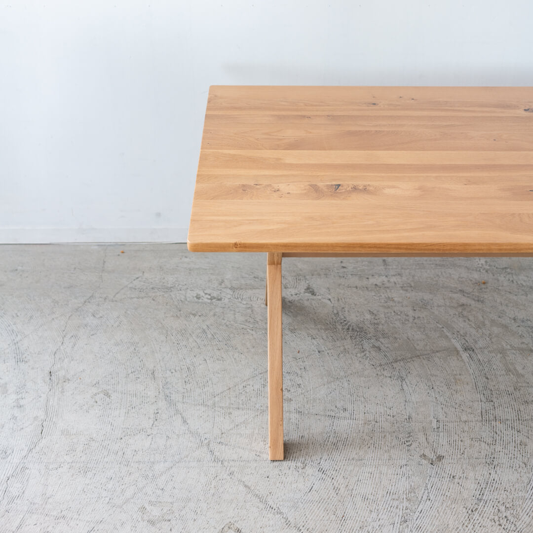【現品SALE】ケイシー 135 ダイニングテーブル オーク材 / ウレタン塗装 幅135cm