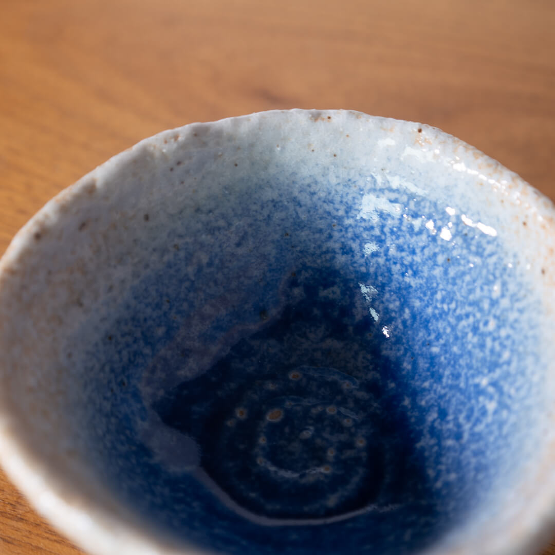 【WEB限定】なぶり三角小鉢 錆ブルー -器市-