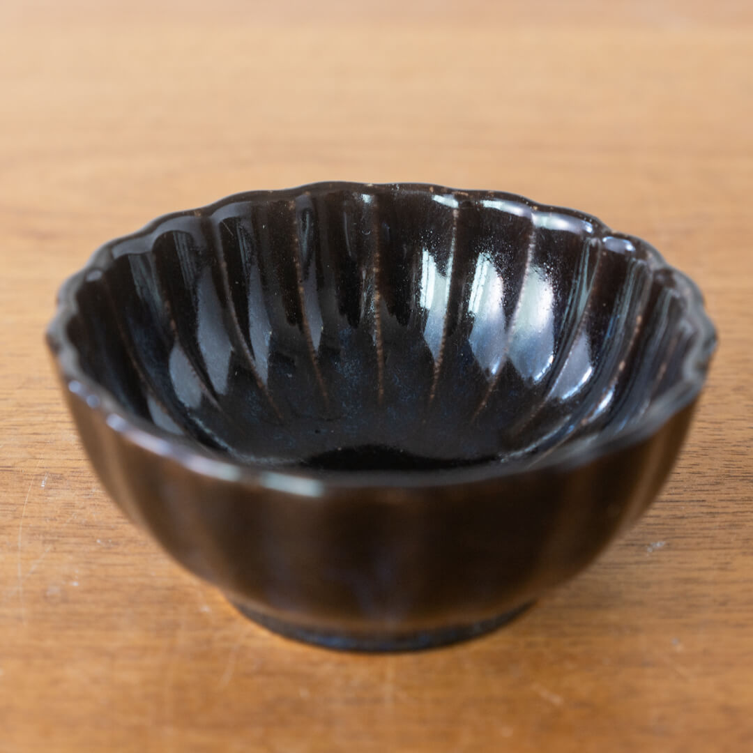 【WEB限定】しのぎ菊型小鉢 藍 -器市-