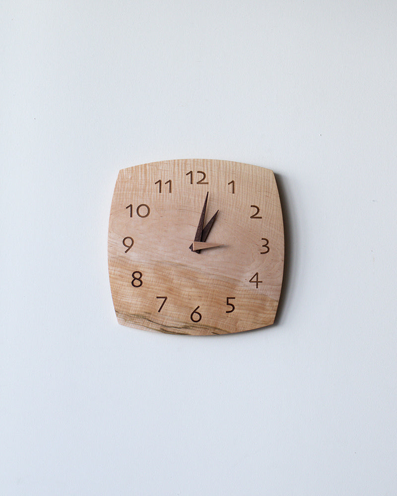木の掛け時計　 kaku 260　楓