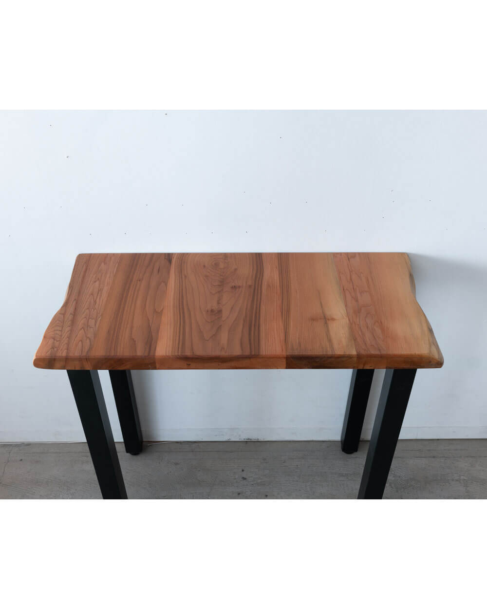 ［現品SALE］青森県産 桂の木 デスク オイル塗装 / アイアン角脚 TBK-S69 W880×390×H735