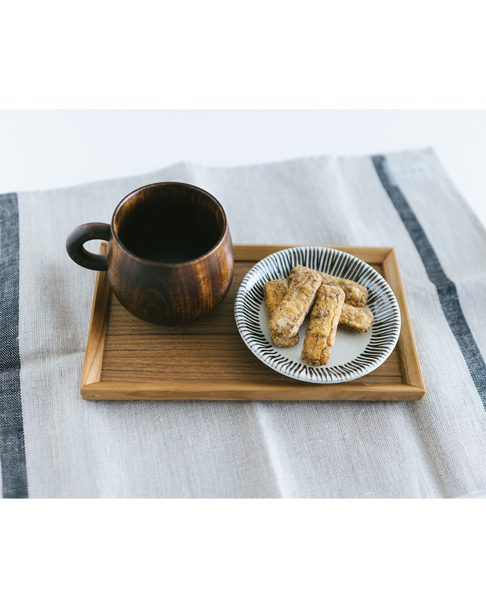 美鹿山荘　チーズカレーのおせんべい