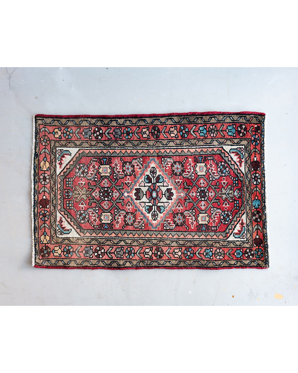 トライバルラグ  95×60cm 【RED/BE】