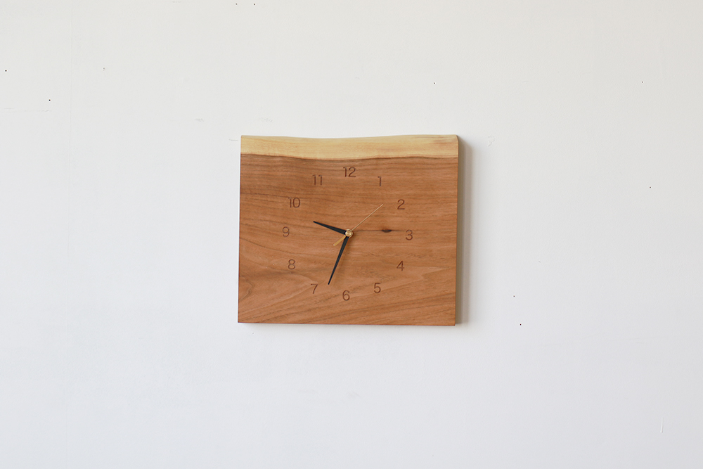 木の壁掛け時計 mimi クルミ/よこ 213