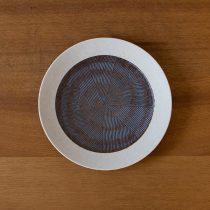 アウトレット食器（器市）の初雪 刷目紋様メタ 7寸皿