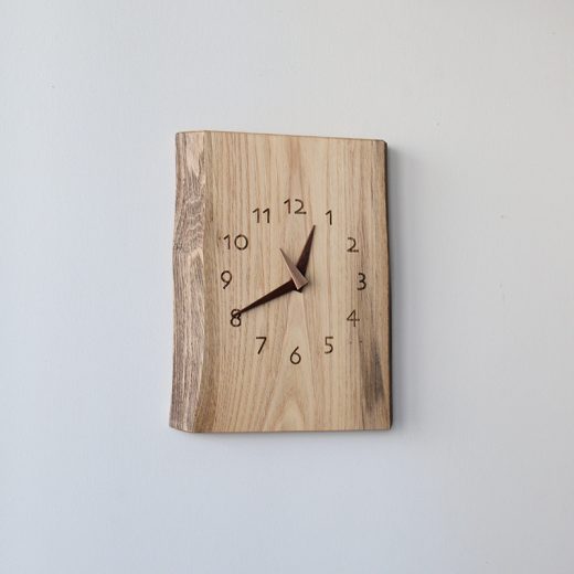 木の壁掛け時計 mimi 栗/たて 1