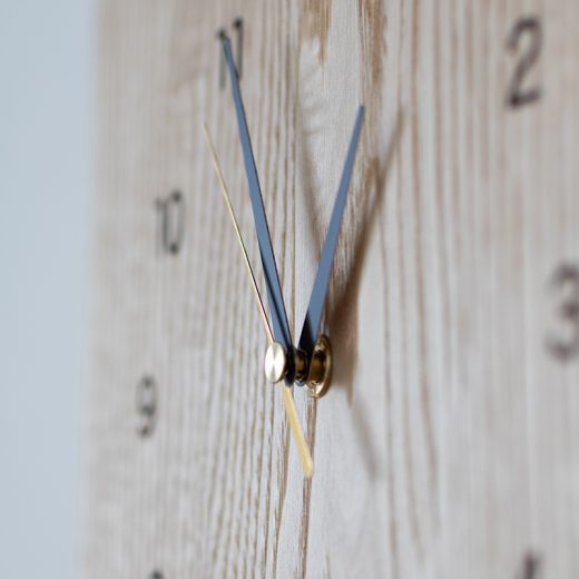 木の壁掛け時計 mimi 栗/たて 404