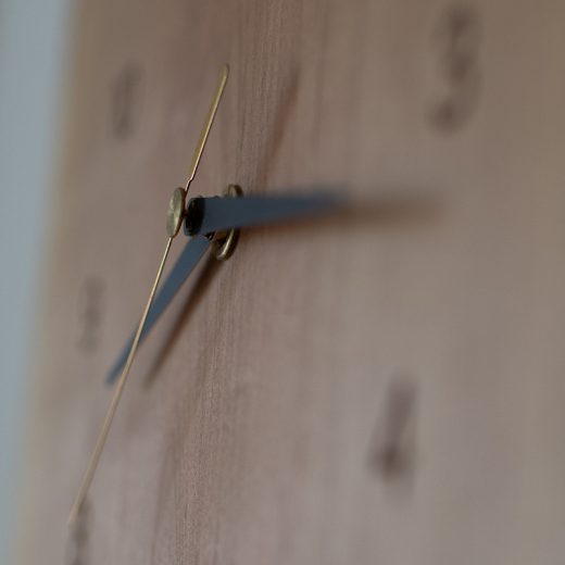 木の壁掛け時計 mimi 山桜/たて 379