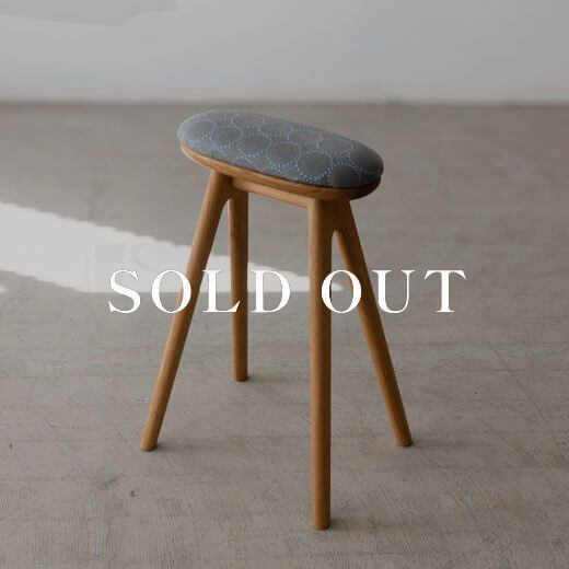 coupé kitchen stool SC338-1S58（NR-ON）〈ホワイトオーク材 - 張地グレー〉売り切れ