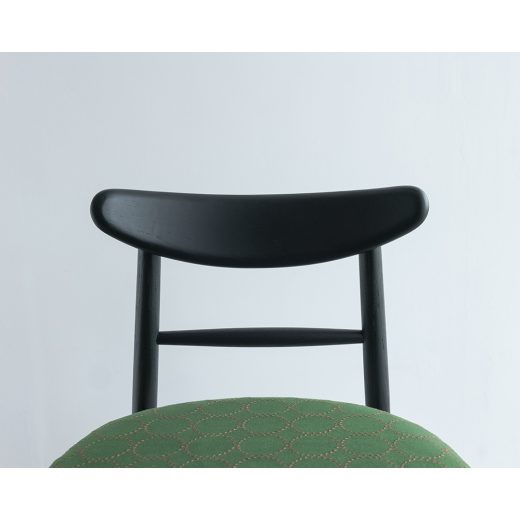 emi chair ( エミ チェア ) × minä perhonen〈ブラック（ウレタン塗装）/  張地 グリーン〉
