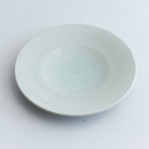 アウトレット食器（器市）の【WEB限定】氷結白渦 輪二重9.5皿