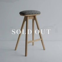 【送料込】キッチンスツールNA(H630)+張地ミナペルホネン グレー 売り切れ