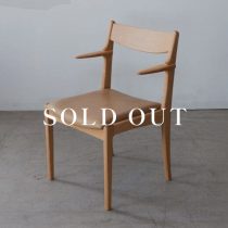 アウトレット家具の［現品SALE］ペッカー セミアームチェア レッドオーク材 - オイル仕上げ オイルレザーOL94 ベージュ 売り切れ