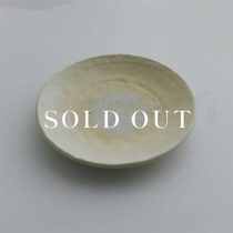 アウトレット食器（器市）の悠々白砂 手捻り8寸皿 売り切れ