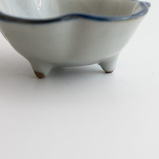 【WEB限定】染付三ツ脚豆鉢 -器市-