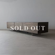 アウトレット家具の［現品SALE］天板訳あり SHOW TIME TVボード 2400 エボニー 黒壇突板 - PUクリア塗装 売り切れ