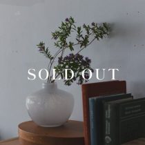 ミルキーガラス フラワーベース (ワイド) ホワイト 売り切れ
