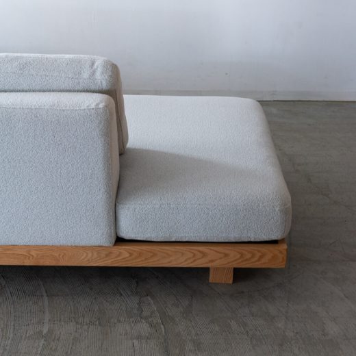［現品SALE］コロンカウチソファ（R）＋シェーズロング（L）レッドオーク / オイル 張地：ランク2 エコモコ / ホワイト