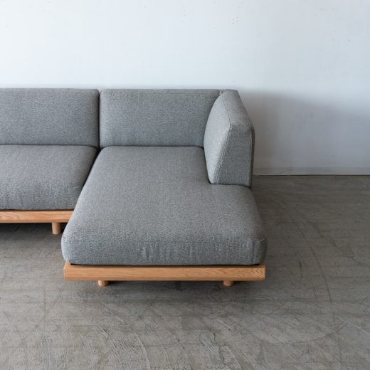 ［期間限定SALE］リトルコロン 1450カウチソファ（R）＋シェーズロング（L）レッドオーク/オイル 張地：ランクC / ブランカGY
