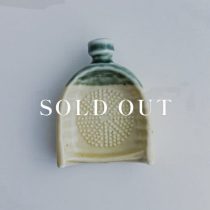 アウトレット食器（器市）の【WEB限定】ビン型おろし皿 (小) 白 売り切れ
