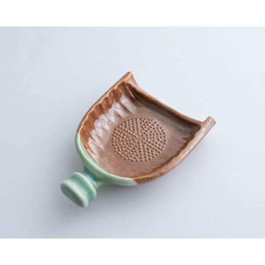 【WEB限定】ビン型おろし皿 (大) 茶 -器市-［売り切り終了］