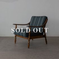 ［アップサイクル品］カリモク 1Pソファ 張地：Urd Stripe 37 売り切れ