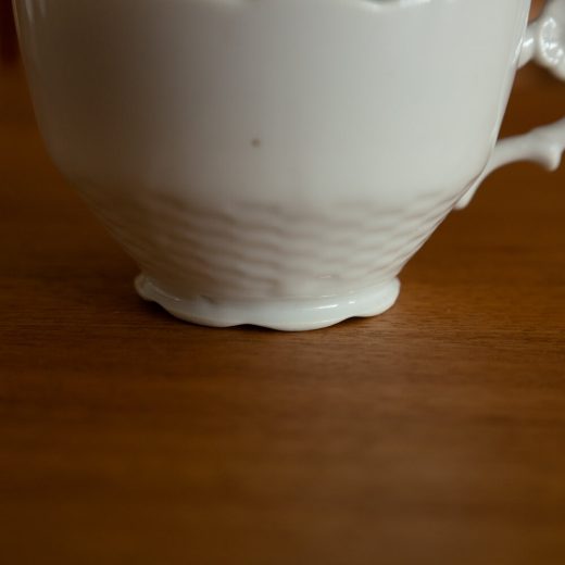 白磁フレア ティーカップ