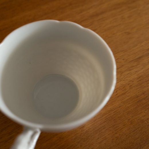 白磁フレア ティーカップ