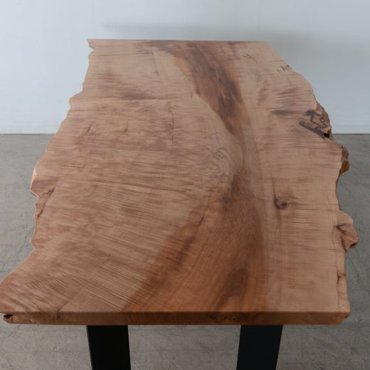 ［現品SALE］水目桜一枚板テーブル / オイル仕上げ  アイアン脚 極上縮杢入り W1830×D910-1030×H720