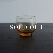 デッドストックのガラスゆのみ アンバー 売り切れ