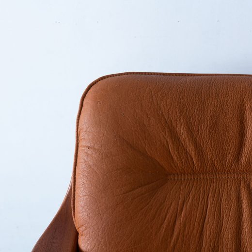 ［アップサイクル品］ BERG FURNITURE 3Pソファ 本革