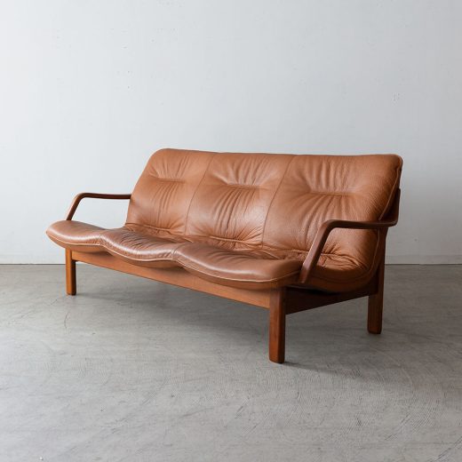 ［アップサイクル品］ BERG FURNITURE 3Pソファ 本革