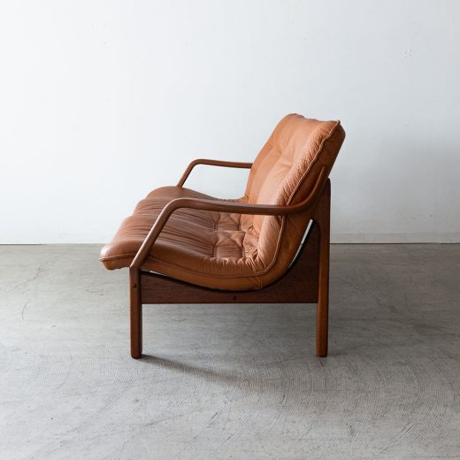 ［アップサイクル品］ BERG FURNITURE 3Pソファ 本革