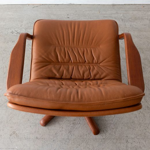 ［アップサイクル品］ BERG FURNITURE 1Pソファ 本革 A