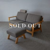 アウトレット家具の［現品SALE］カラル2.5Pソファ1800＋スツール（ヘッドレスト付き）レッドオーク- オイル - ８号帆布ダイヤキルトN5グレー 売り切れ