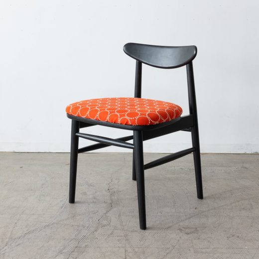 ［現品SALE］M.M.デスク（ W770 ナラ材 / BK色） + emi chair （ホワイトオーク材/ ウレタンBK色 張地：ミナペルホネン/オレンジ）