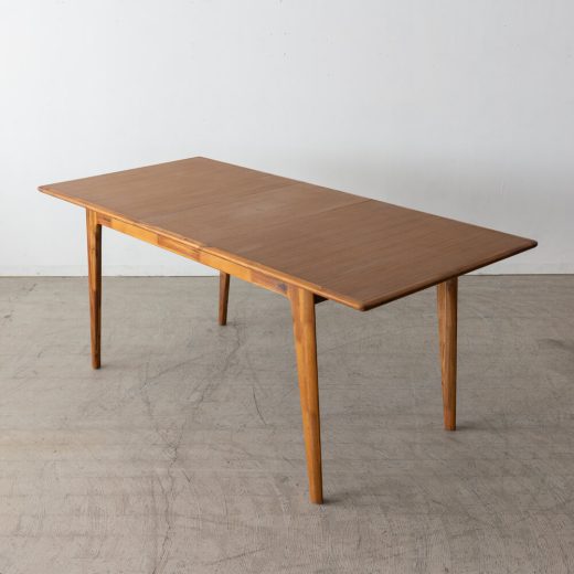 【10/5まで商談中】［現品SALE］EDDAダイニングセット 伸張式テーブルDT30104Q-NM200＋チェアDC33002S-EL0E2