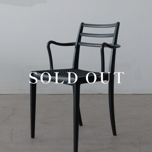 アウトレット家具の［現品SALE］ELEGANCE ダイニングアームチェア（BK）売り切れ