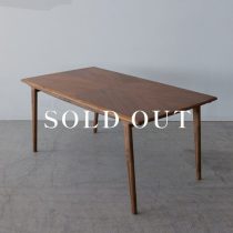 アウトレット家具の［現品SALE］chapter ダイニングテーブル155 DT31005Q-NM200 アカシア-ウォールナット- オイル仕上げ 売り切れ