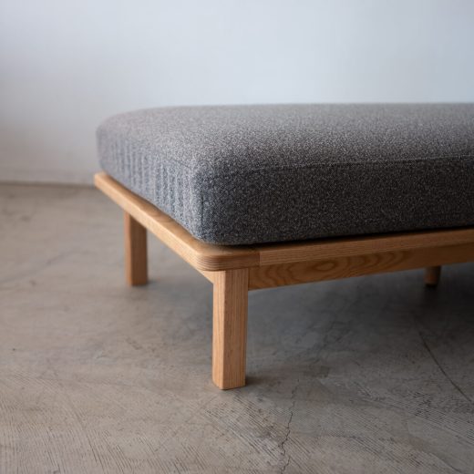［現品SALE］スタン ソファセット レッドオーク/ オイル仕上げ 張地：ランクOブランカ / ダークグレー（ソファ140＋シェーズソファ70（クッション付き））