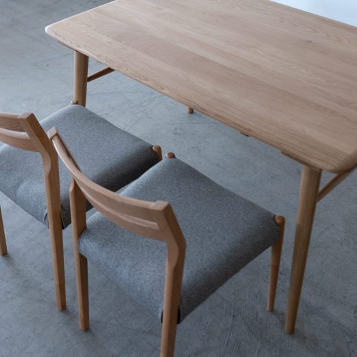 【展示品廃盤特価】Cielo ダイニング4点セット テーブル / エースチェアPVC BK×2 / ベンチ（ホワイトオーク無垢材 オイル仕上げ）