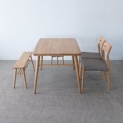 【展示品廃盤特価】Cielo ダイニング4点セット テーブル / エースチェアPVC BK×2 / ベンチ（ホワイトオーク無垢材 オイル仕上げ）