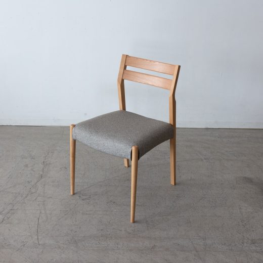 【展示品廃盤特価】Cielo ダイニング4点セット テーブル / エースチェアPVC BK×2 / ベンチ（ホワイトオーク無垢材 オイル仕上げ）