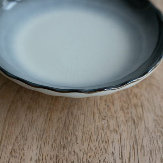 【WEB限定】淵さび菊割4寸皿 灰 -器市-