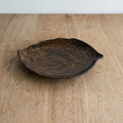 【WEB限定】葉型皿 (大) アメ釉 -器市-