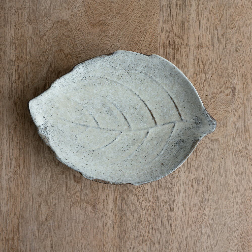 【WEB限定】葉型皿 (大) 白釉 -器市-
