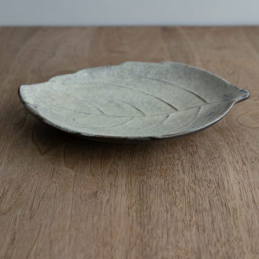 【WEB限定】葉型皿 (大) 白釉 -器市-