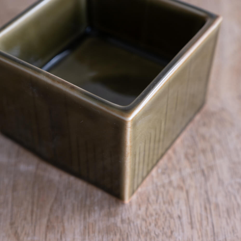 【WEB限定】織部正角切立4寸鉢 -器市-