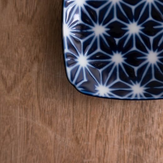 【WEB限定】瑠璃小紋 四角3.5皿 (麻の葉) -器市-