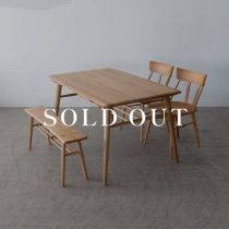 アウトレット家具の【展示品廃盤特価】Cielo ダイニング4点セット テーブル - シンチェア×2 - ベンチ(ホワイトオーク無垢材 オイル仕上げ)売り切れ